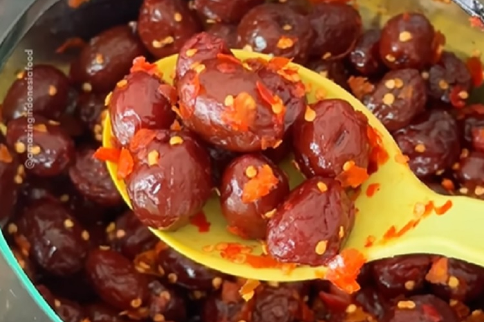 Makanan Olahan Tradisional Sebuah Manisan Buah