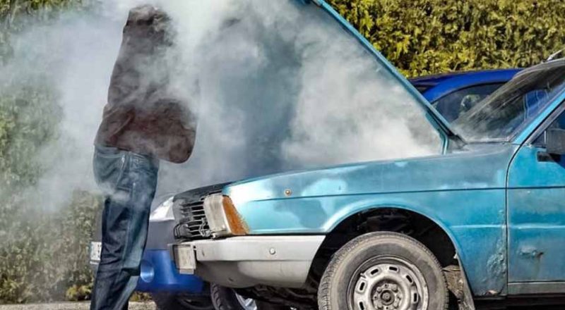 Pemilik Mobil Tua Sering Melepas Termostat Karena Overheat