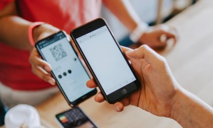 Tren Cashless Society: Dompet Digital Kian Mendominasi