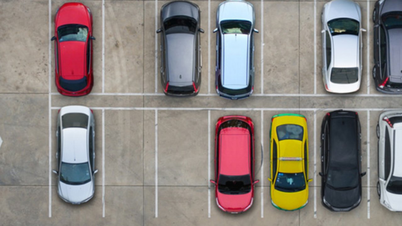 3 Cara Jitu Parkir Di Lahan Yang Sempit