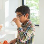 Sayangi Ginjal Anak: Stop 6 Kebiasaan Buruk Ini!