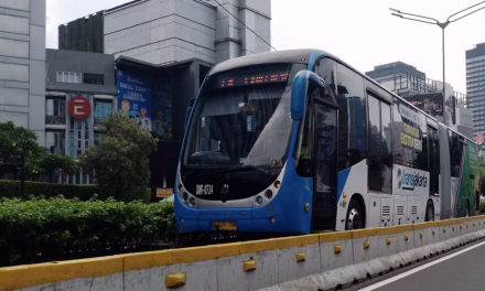Balada Transjakarta Berasap Di Cibubur: Ini Kejadian Aslinya