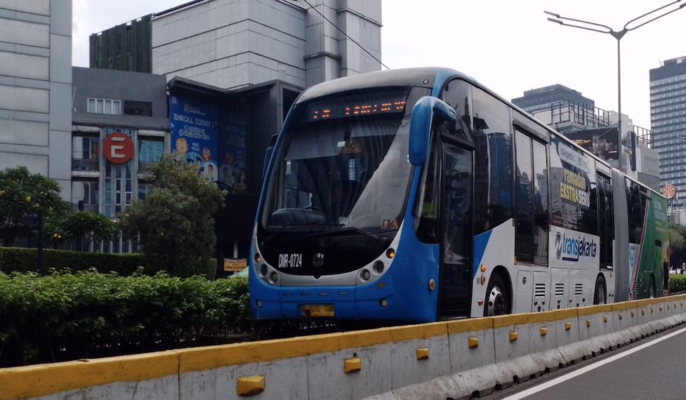 Balada Transjakarta Berasap Di Cibubur: Ini Kejadian Aslinya