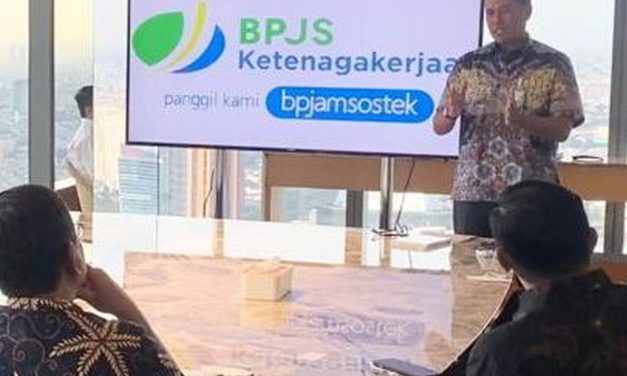 Masih Kerja Bisa Cairkan JHT? Begini Caranya!