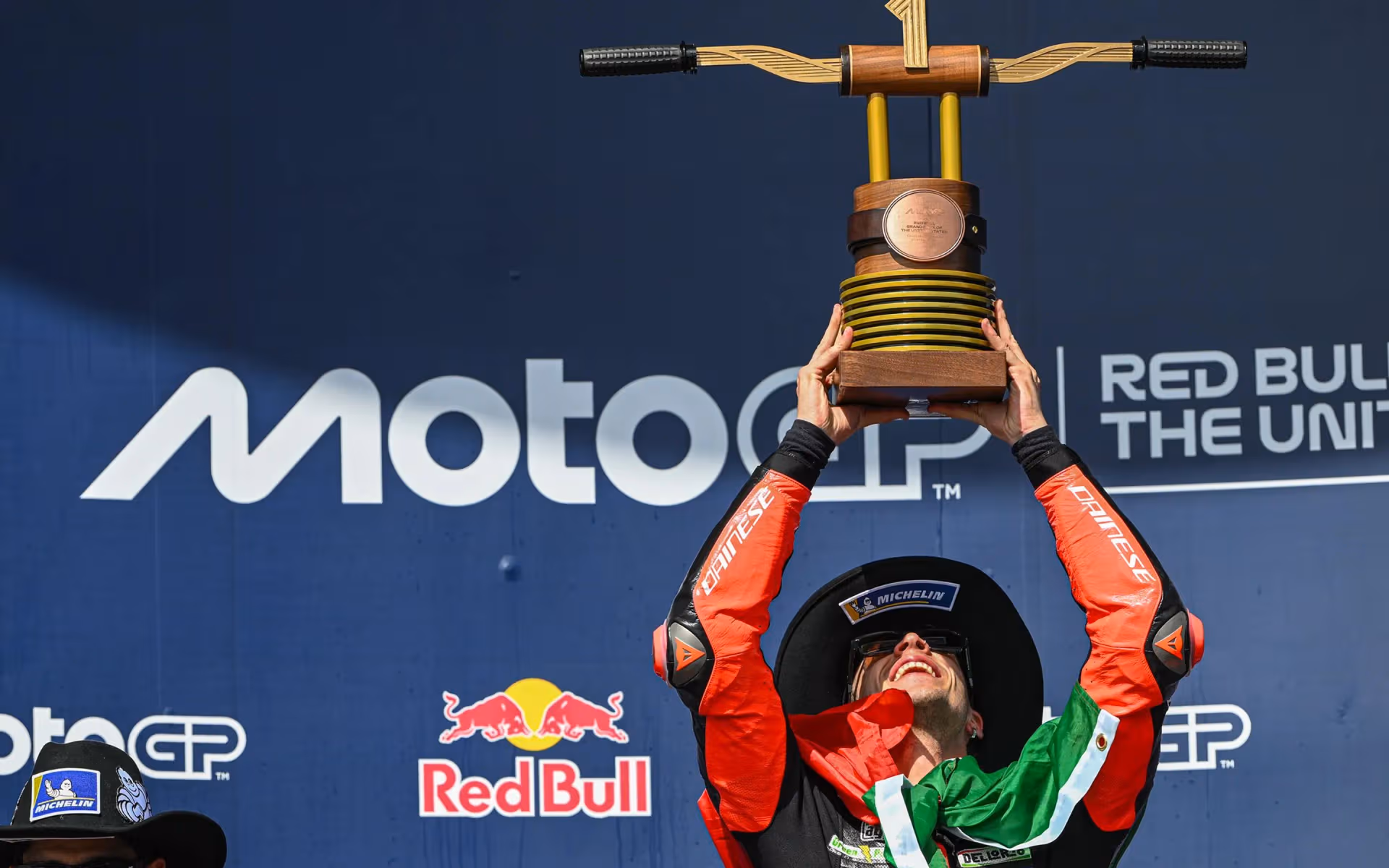 MotoGP Americas 2026: Bezzecchi Dominan Di COTA
