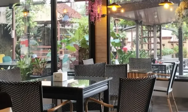 Gak Pake Jauh! Ini Pilihan Resto Terbaik Dekat Stasiun Cikarang