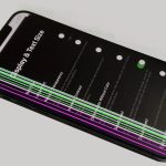 Layar iPhone Bergaris? Begini Cara Mudah Memperbaikinya!