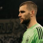 Ajax Incar Maarten Paes Untuk Posisi Kiper Utama