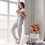 Biar Gak Bosen, Ini Trik Bahagia Sendiri Di Rumah