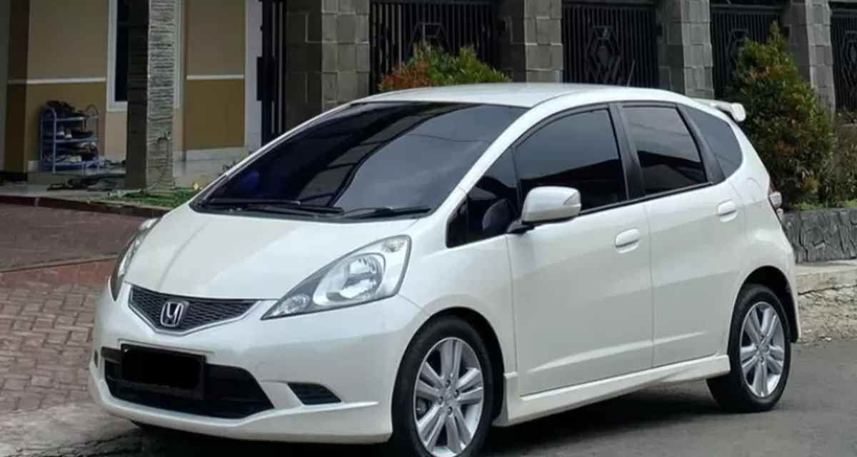 Honda Jazz Bekas: Mengapa Harganya Tetap Stabil?