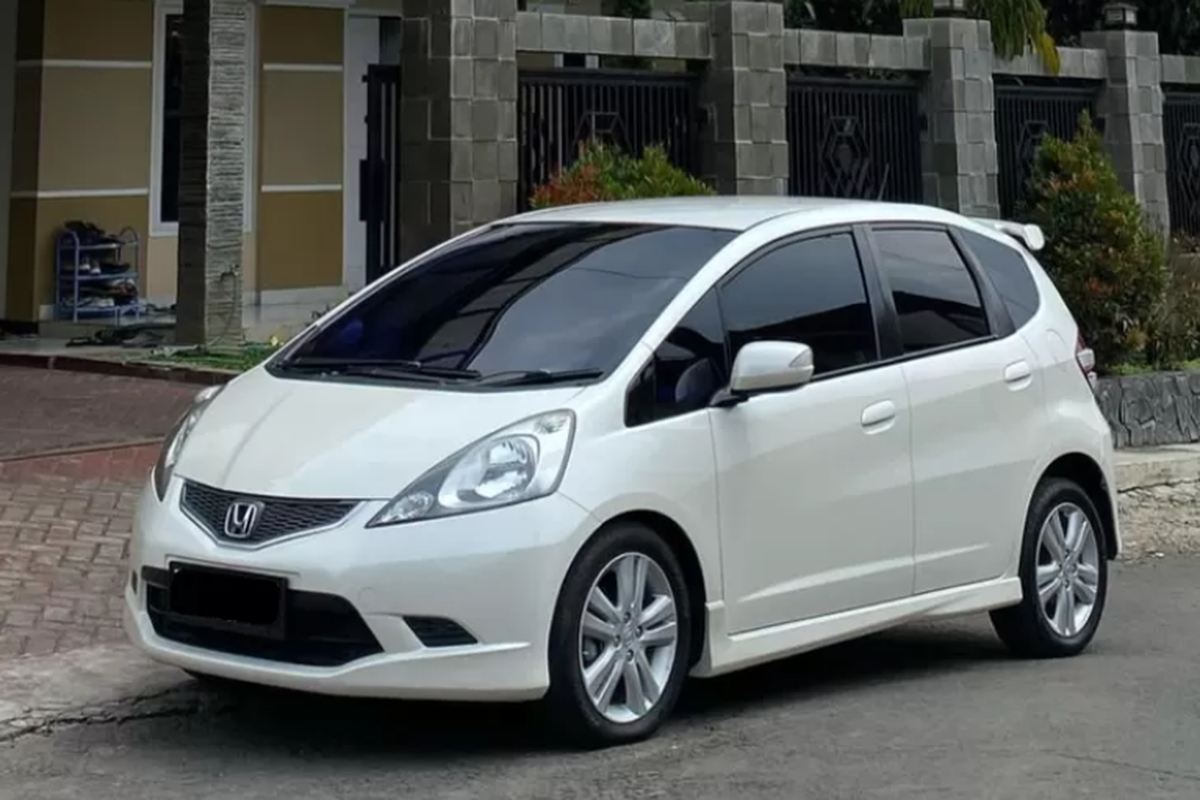 Honda Jazz Bekas: Mengapa Harganya Tetap Stabil?