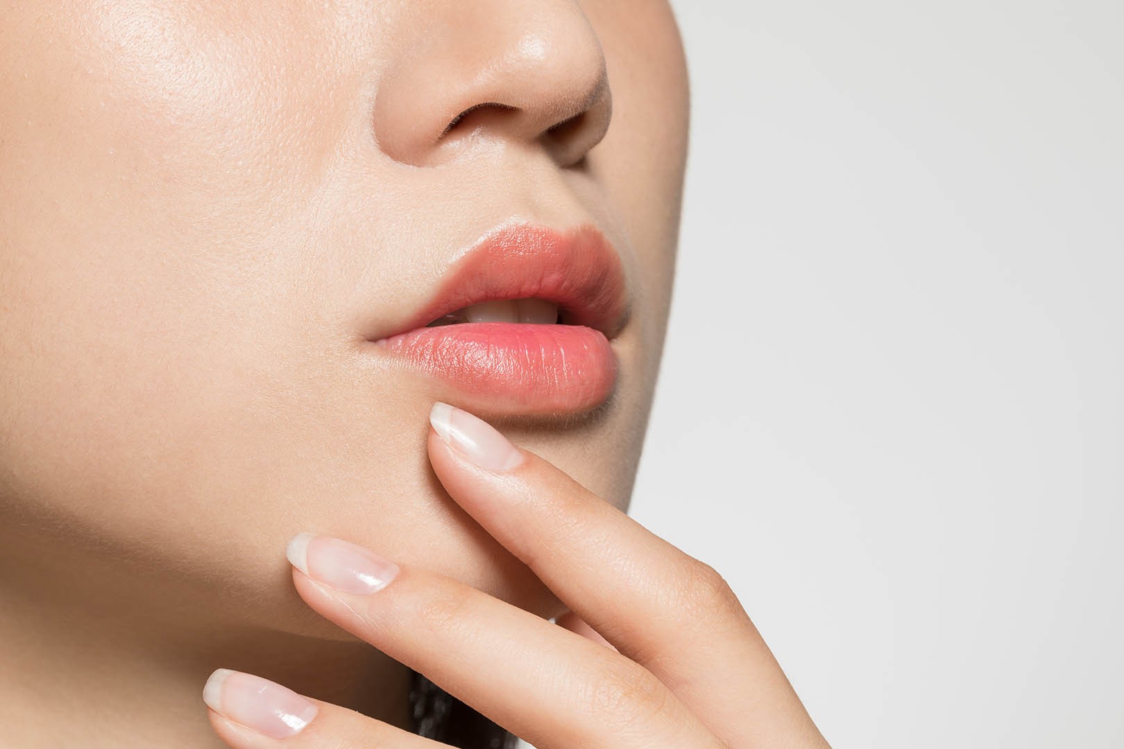 Tips Perawatan Mudah Untuk Bibir Merah Alami