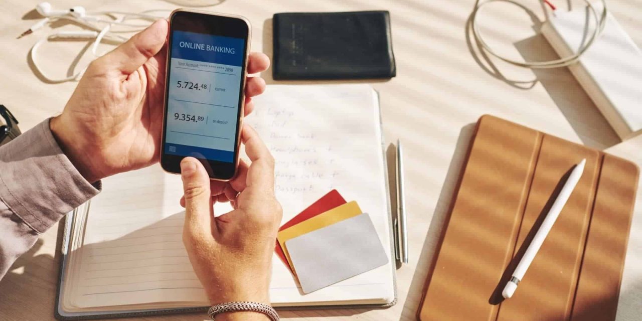 Zaman Digital: Ini Deretan Keuntungan Pakai M-Banking